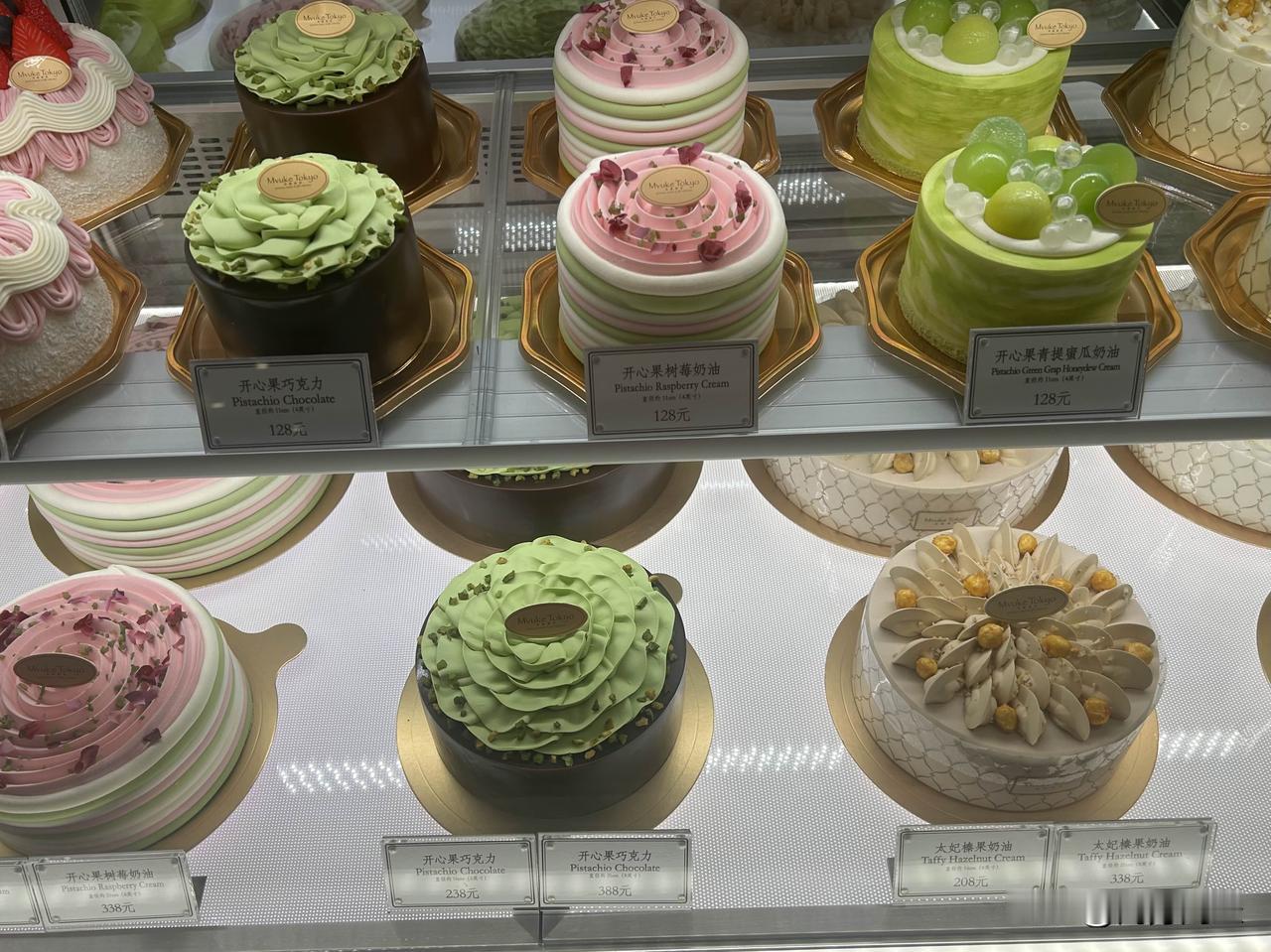 月薪一万八，又不是买不起，可就是感觉买不起。你有没有感觉到，烘焙食品是越来越贵