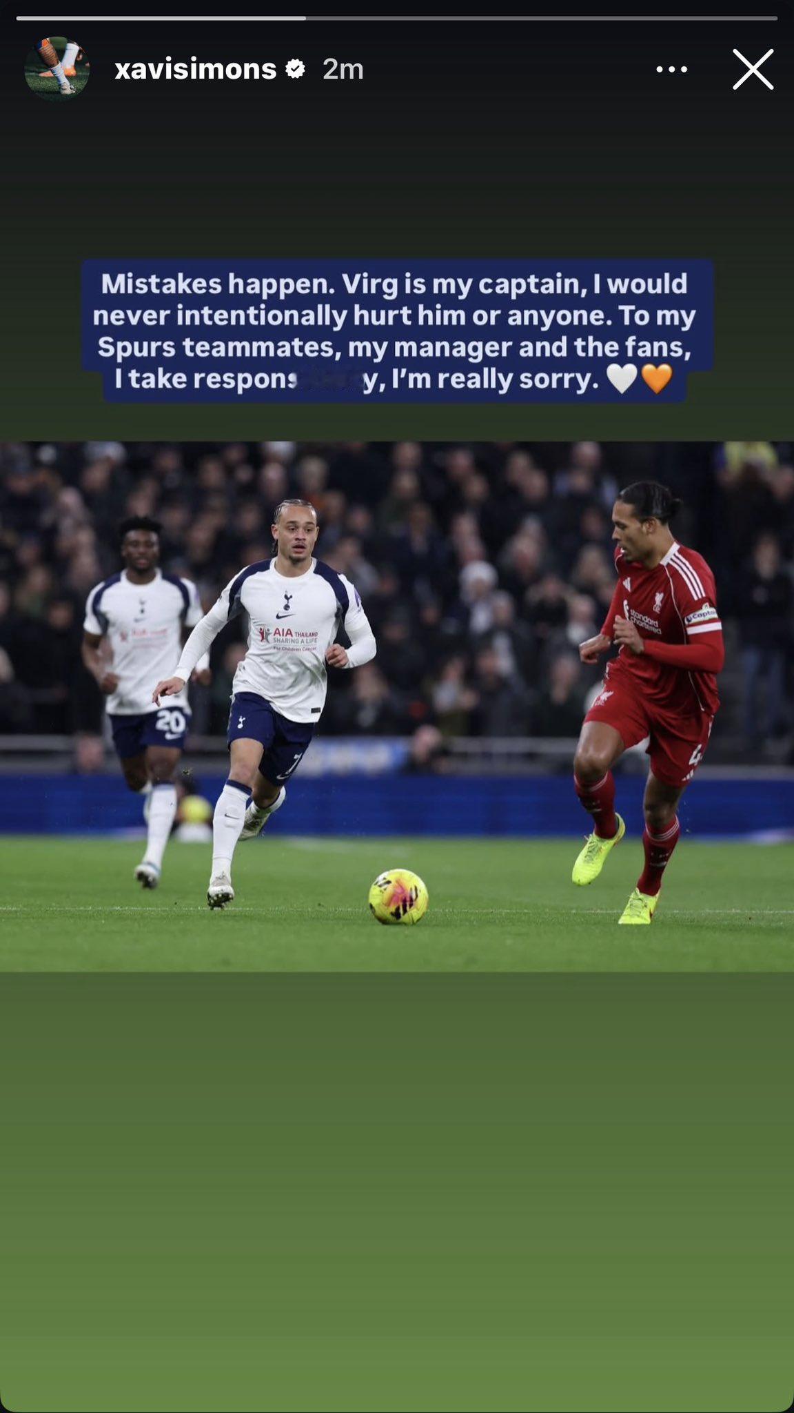 哈维·西蒙斯赛后在社媒就自己的红牌发文道歉：“人都会犯错。维吉尔是我的队长，我绝