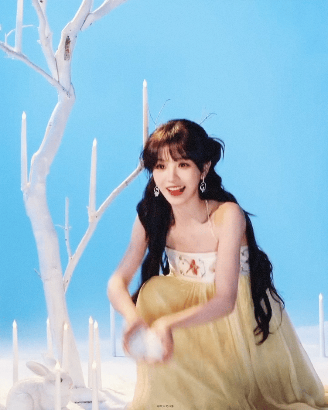 一见你就笑田曦薇