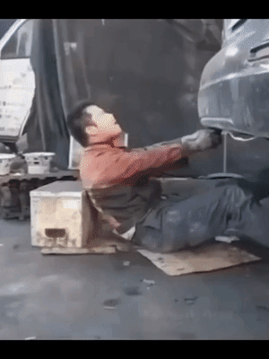 兄弟你牙膏什么牌子的？牙齿好白