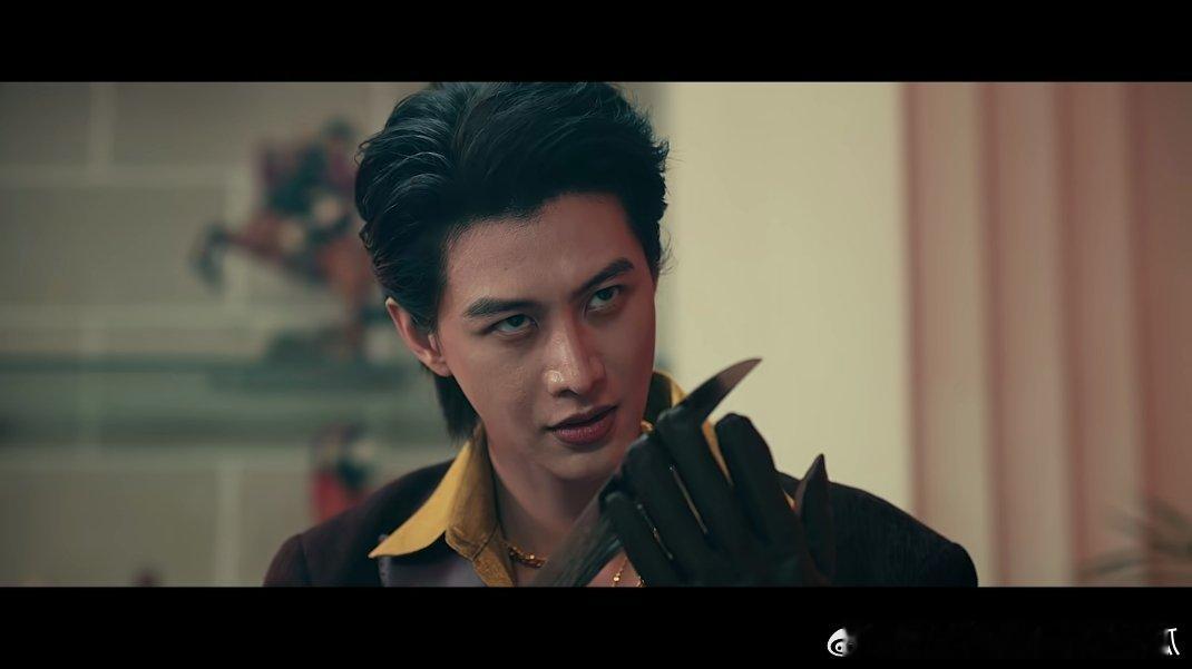 #何健麒#💜#向全世界安利何健麒#8月30日《话事人》腾讯视频上线了。两个主演，何健麒和吴念轩，可