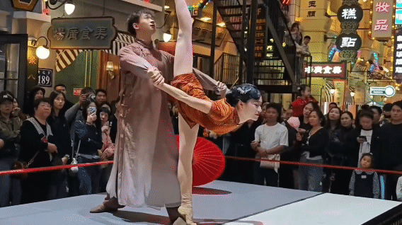 本以为这已经很牛了没想到后面还有绝学看得我目瞪口呆此刻我在想…她是如