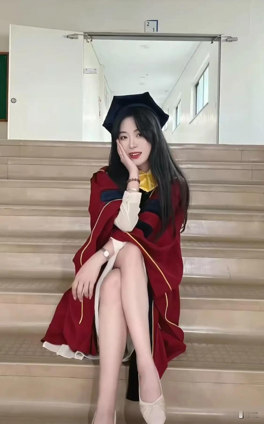 杀害中国女孩的韩国凶手虽然已经被抓到，只是可惜了，韩国已经停止执行死刑，该名韩国
