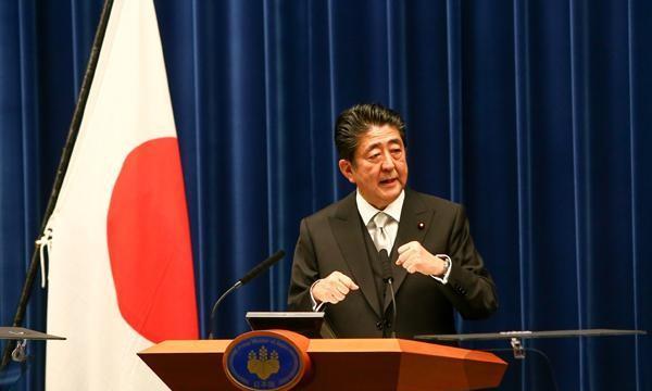日本这一刀捅得可真够狠！中美贸易战打得火热的时候，日本突然跟进制裁，断供了十多种