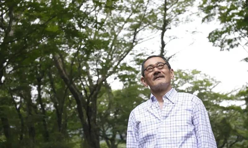 如果你是一个有气质穿戴干净的长者，与另外一个老头子相遇擦肩而过，十有八九对方会主