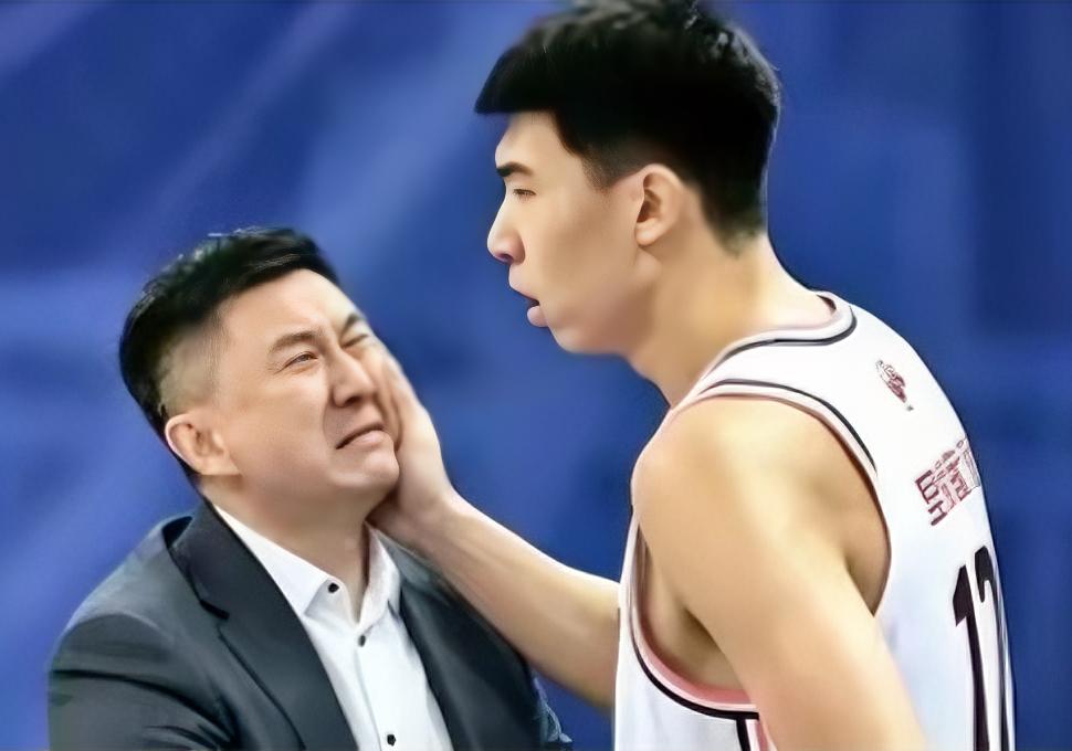 徐昕：杜指导，其实朱总G1赛前找过我了，但我就想干你，你脸皮那么厚，应该不疼吧？