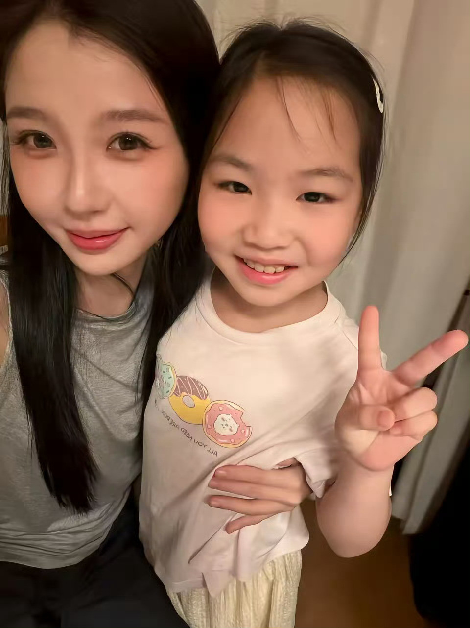 等我小了舒心也要搂我
