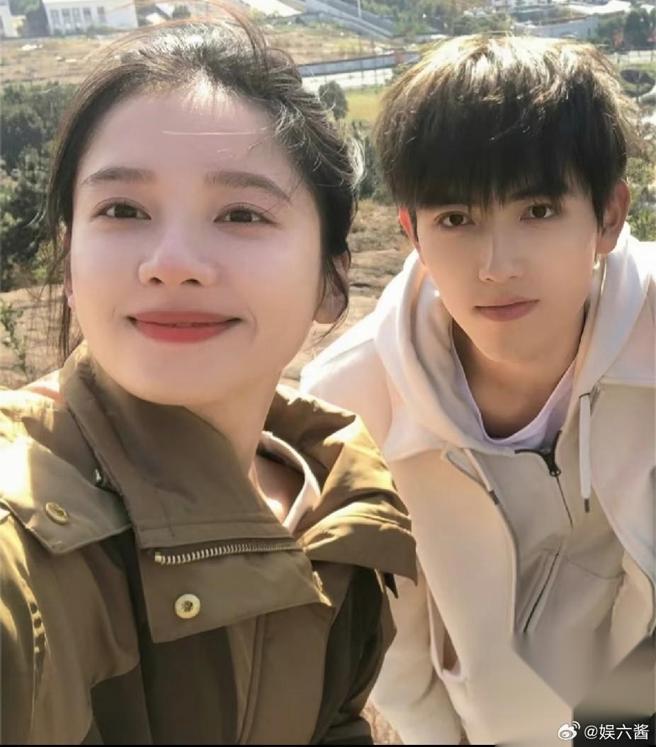 发现张婧仪搭档的男演员，脸都比她小…很奇怪！张婧仪不是小脸类型的，五官也比较大