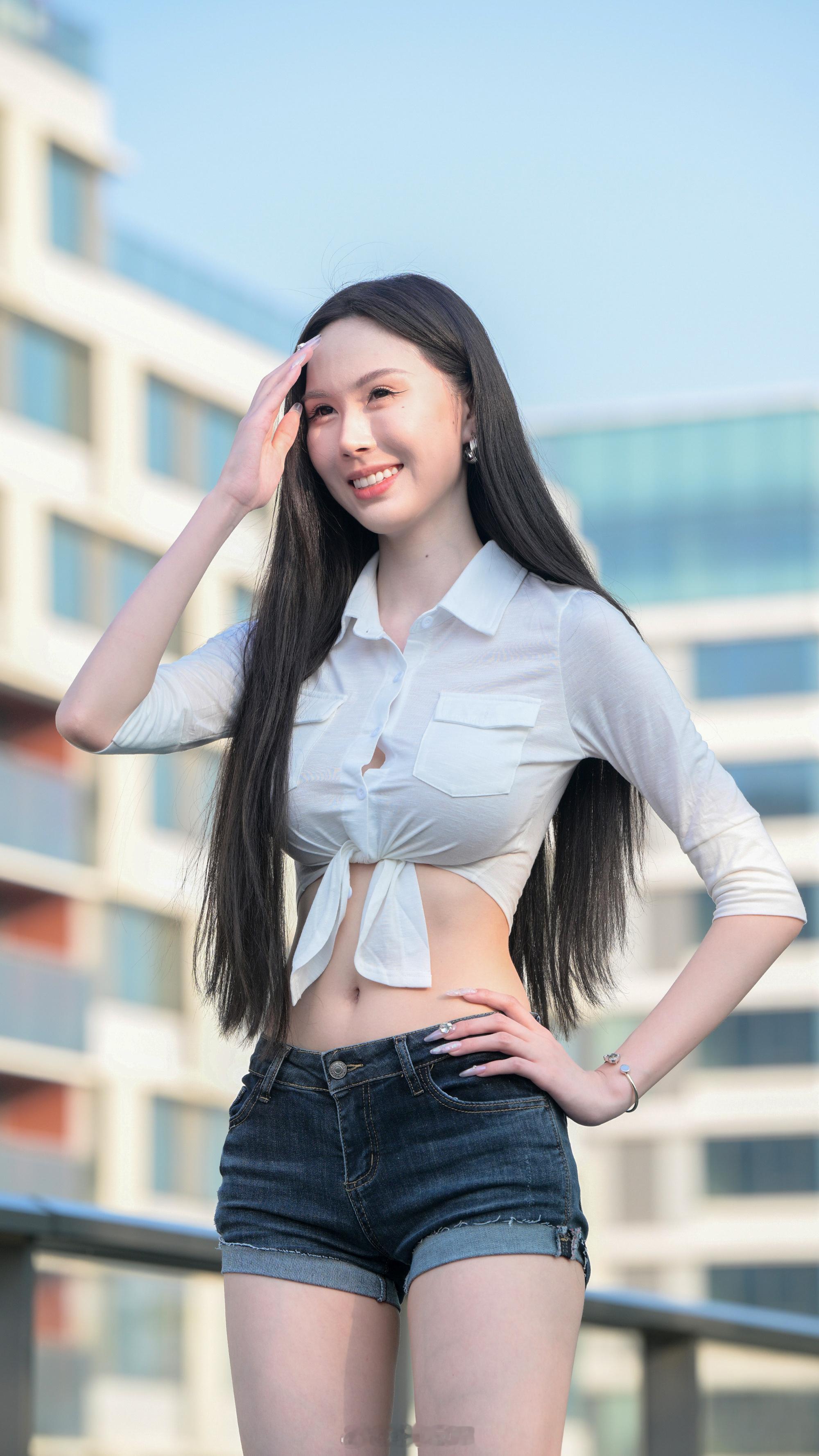露腰不露腿，清爽又显高！10733街拍我的摄影日记街拍穿搭时尚街拍