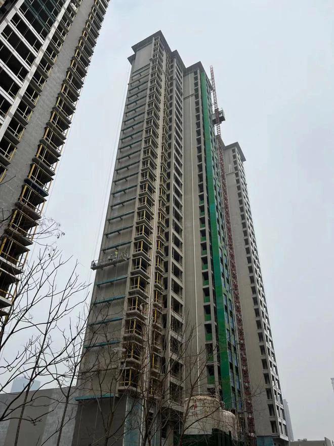 我买房真的后悔了。眼泪都哭干了。贷款62万，货了40年。每月还3071。已经还