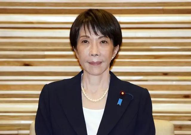 2026年1月21日，日本自由民主党选举工作会议上，总裁高市早苗亲自敲定了一份令