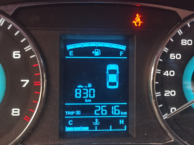 开了10年的车油耗竟然越来越低了。加满一箱油，跑了260多公里，第一格油还没动