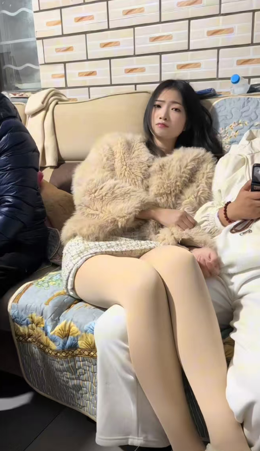 25岁的表妹竟然还没谈过男朋友
