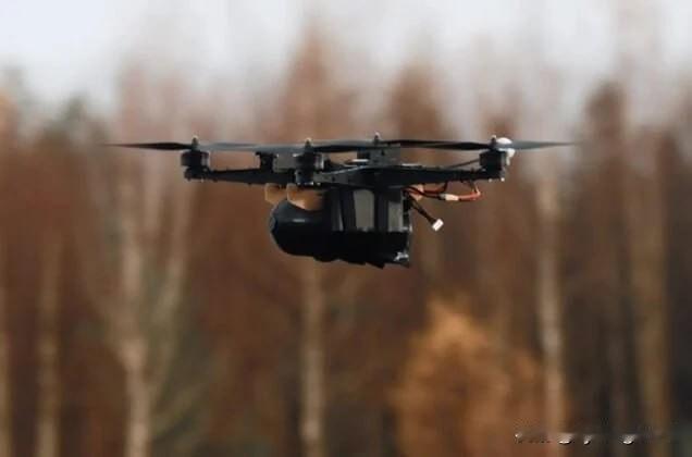 🇫🇮🇺🇦芬兰向乌克兰交付首批宙斯FPV巡飞无人机芬兰苏玛防务公司（