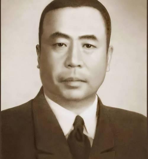 吴石将军案中，陈宝仓将军并没有暴露，而蔡孝乾也不知道陈将军是特工，陈将军之所以