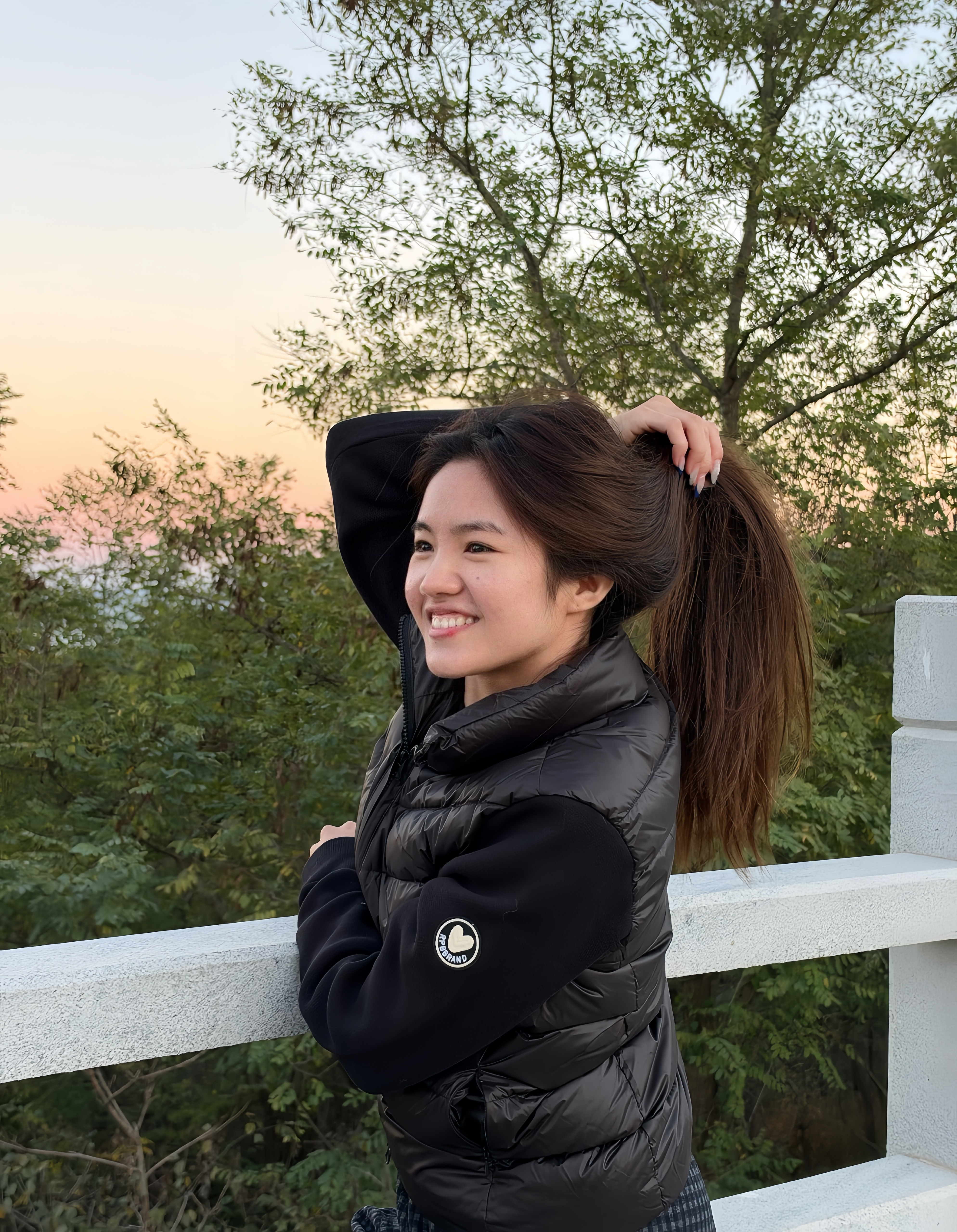 李勒优之所以一直不出来回应，我猜测有三方面原因，一是，虽然现在网上很多人支持她，但是也有一部分网友觉