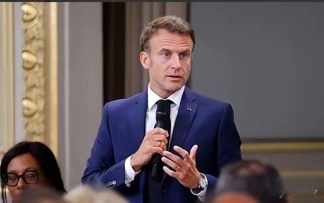 马克龙在雅典公开宣告：美国、俄罗斯、中国三个大国正在“反对欧洲”不少人听完这
