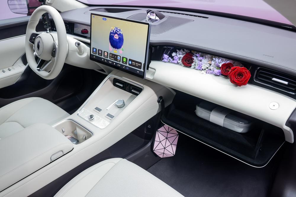 猎装车不止能装，还能装下你的“小日子”看了尚界Z7和Z7T的静态实车，说两个让