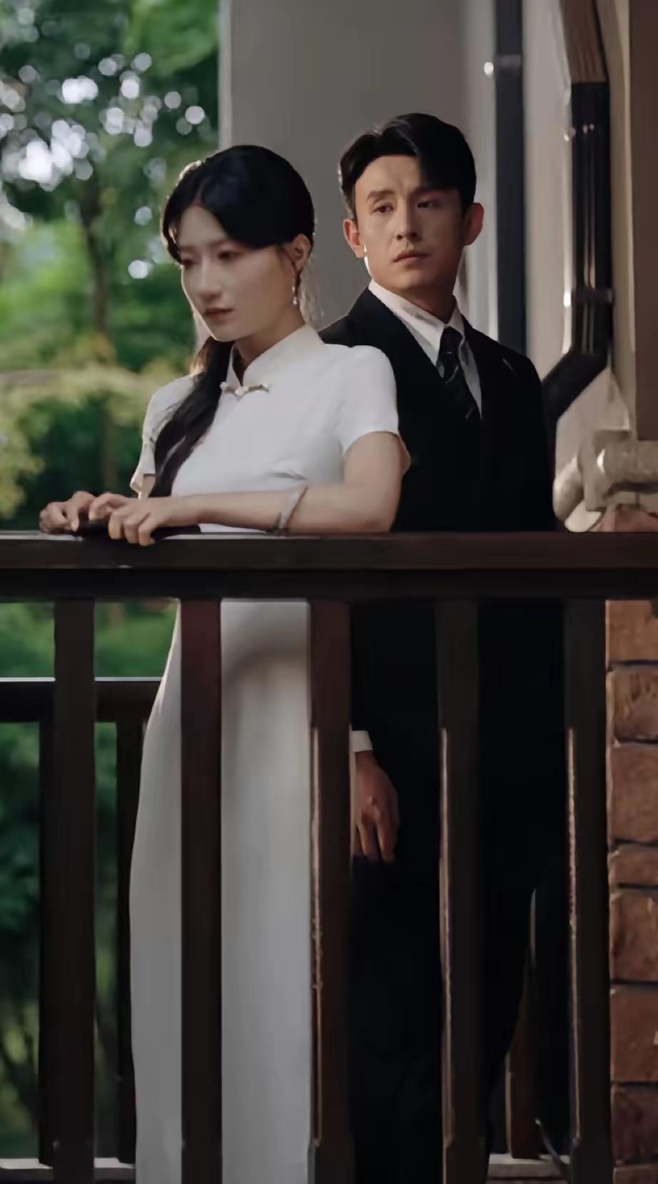 讲真的，《掌心窥爱》选角真是一大败笔！不是非要把女主换成郭宇欣，但王小亿或