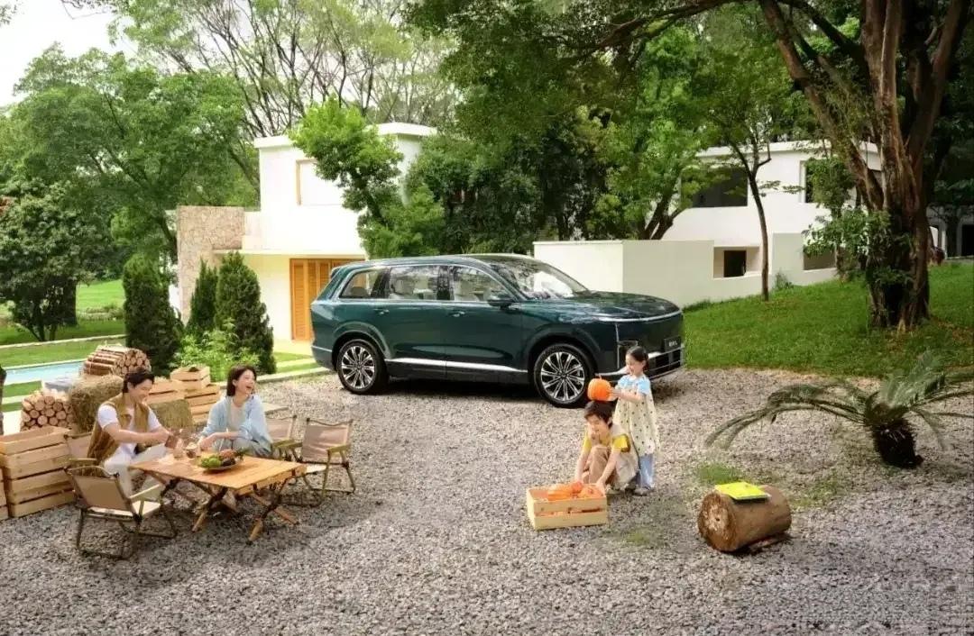 记住这口诀，买SUV不纠结：50万，买极氪9X；40万，买问界M8；30