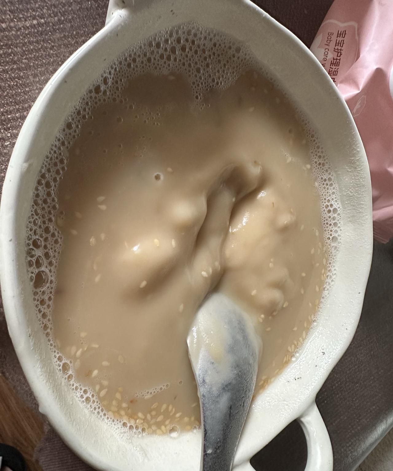 前天半夜突然想吃炒面，于是在下半夜两点多下单买了两包。昨天到货吃了一碗。就是