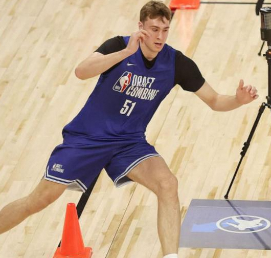 ESPN：2025年NBA选秀大会绿屋首批13人名单公布
