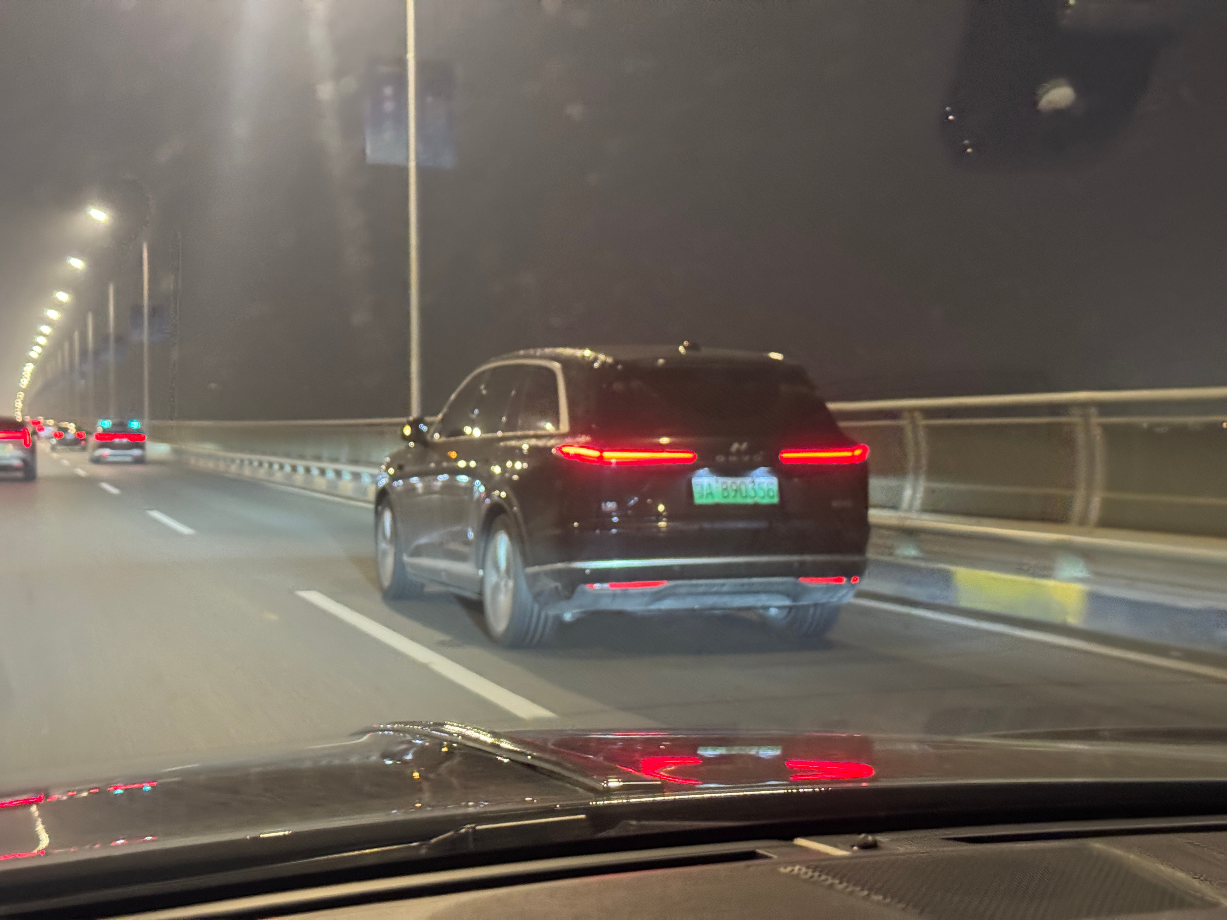 算不算新能源的汉兰达？永不磨损的动力适当的尺寸，阔绰的空间