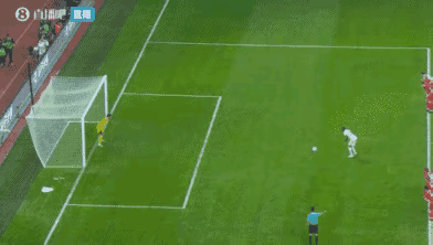 中国球迷还是得佩服外国的国际裁判，足协杯决赛中，为中国足球扒出了一位伪