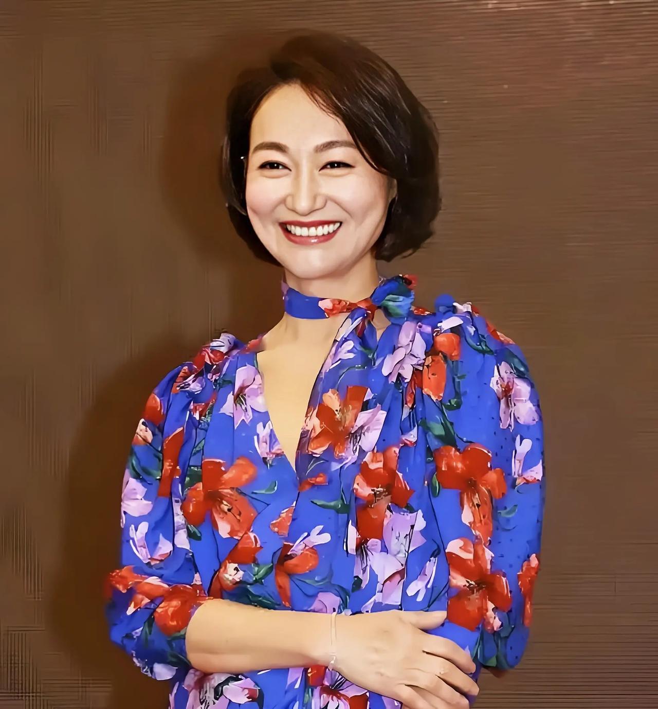 非常现实的一段话：“只要你守过病重的父母一夜，不用多，就连续七天。你会明白，所谓