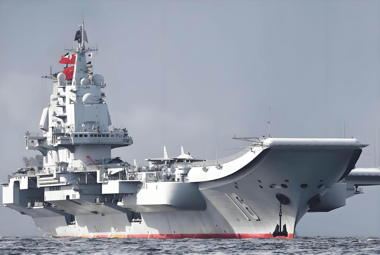 根据目前的国际形势，一定要稻光养悔，大力强军是必须的。必须拥有十艘航母战斗群