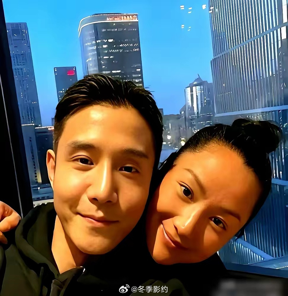 瞿颖的清迈生活爆上热搜！2019年她在清迈聚会认识了那位山东籍民航机长，对方刚离