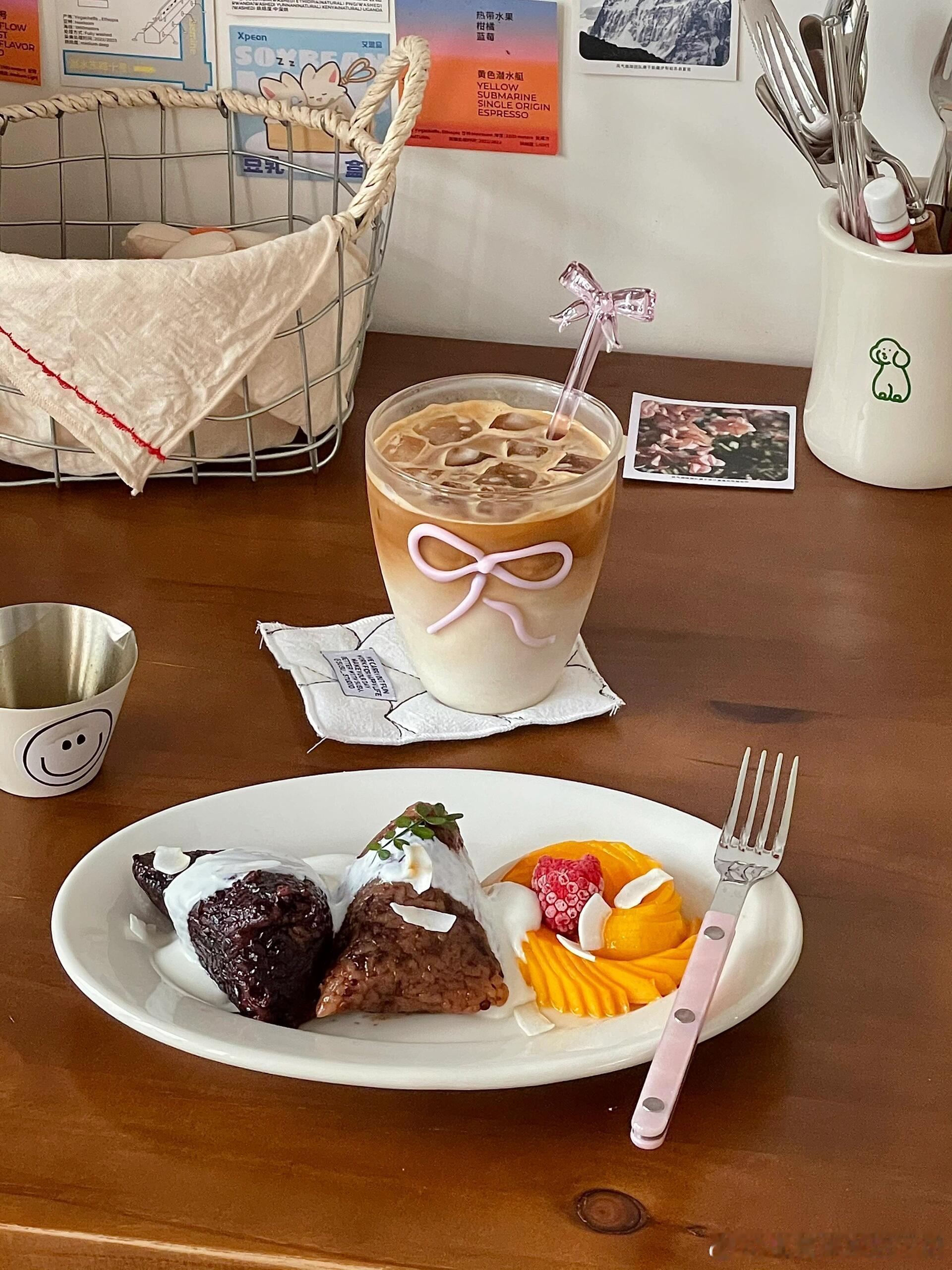 日常端午安康来吃一个糯叽叽的粽子芒果糯米饭鸭我的美食日记生活