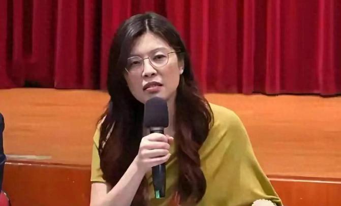 倒数七天，郝龙斌坐实私相授受质疑，张亚中竟声援，赵少康也急了台湾蓝营的党内选