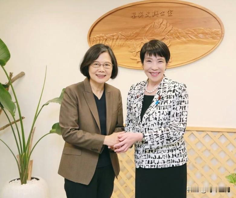 资深日本观察家：高市早苗的胜利加速了自民党的崩溃;日经亚洲报道，哥伦比亚大学政