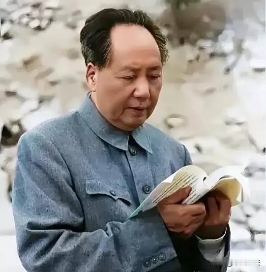 近年来，一股反对伟人的妖风悄然兴起，这股风来自何方？就是来自党内的走资派。那