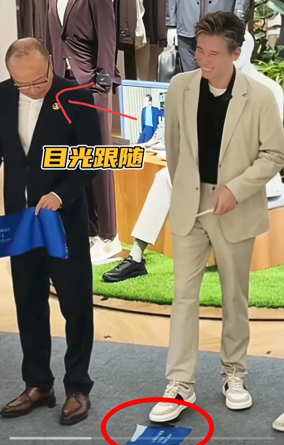 李乃文！你糊涂啊！这事办得是真让人着急！都知道大老板看重彩剪，结果他