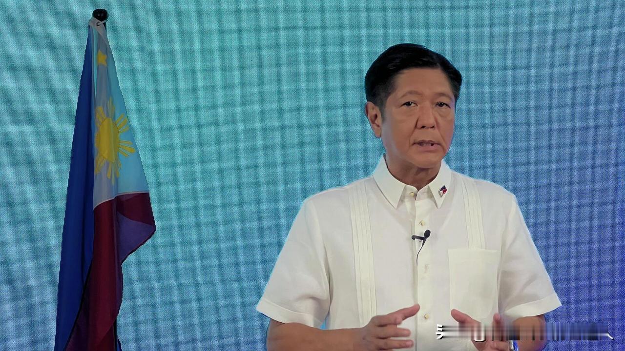 就在菲律宾军方狂言要对仁爱礁“致命反击”的同时，台湾民进党当局也亮出了美国的HI