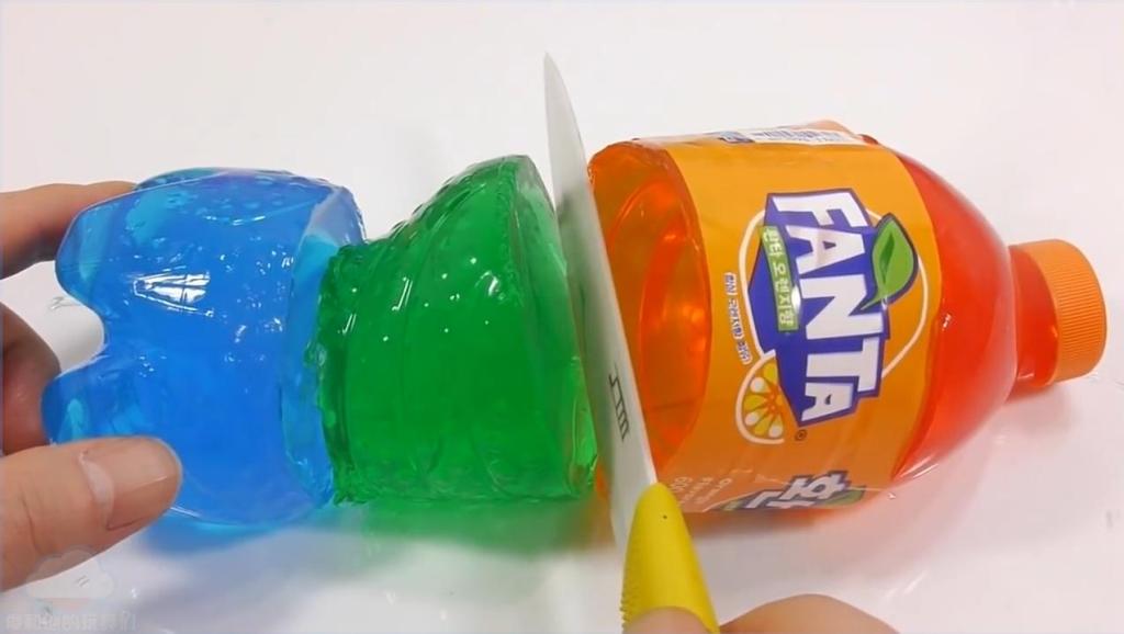 DIY如何制作颜色超级弹力球(颜色果冻泥冰淇淋