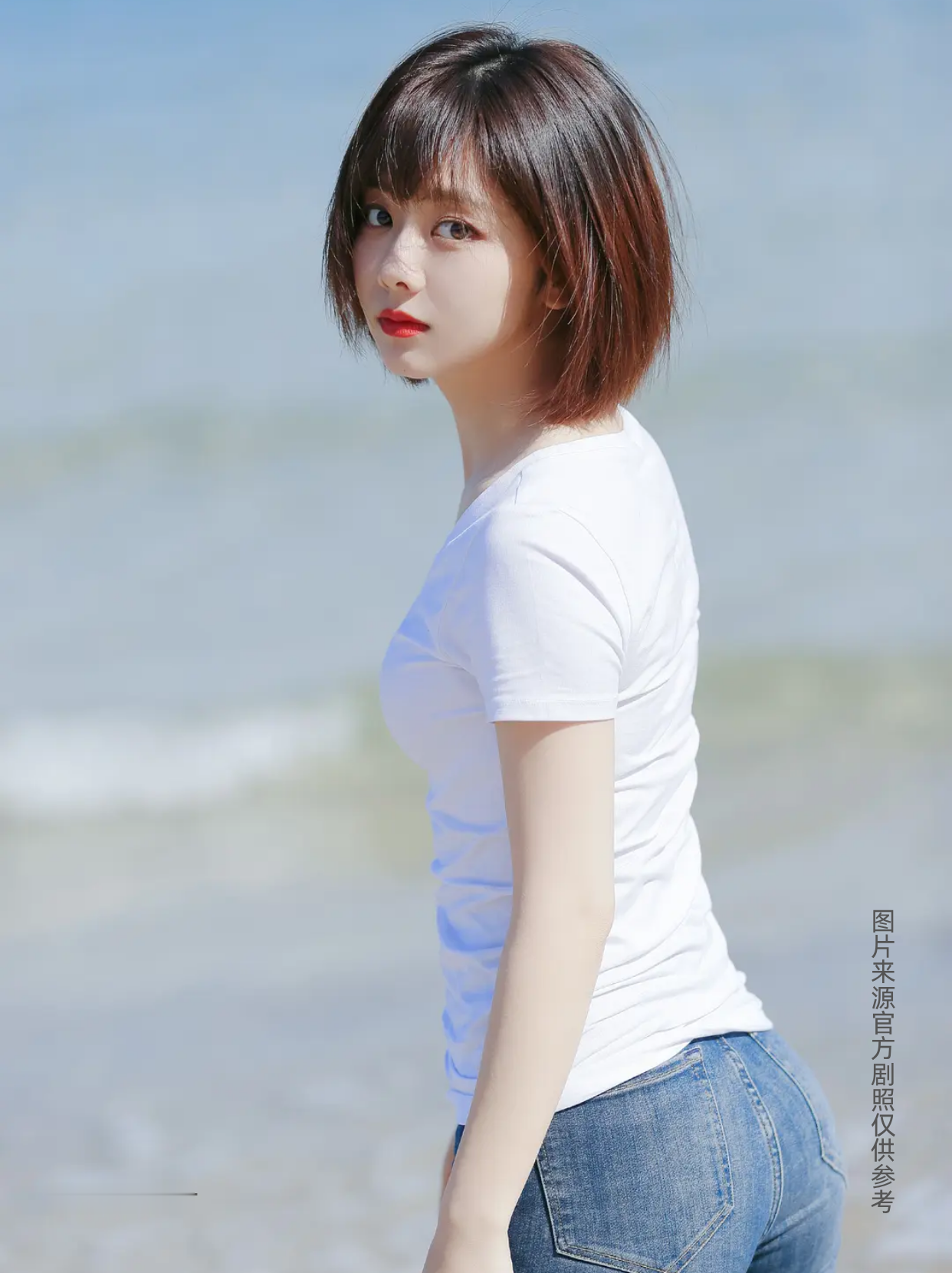 谭松韵连扑三部剧，为何依旧片约不断？业内真相曝光谭松韵2024年底到2025年中推出《逍遥》、《我的