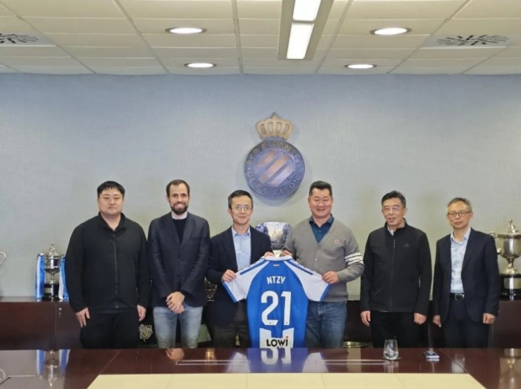 官方: 南通支云与西班牙人俱乐部签订青训战略合作框架协议