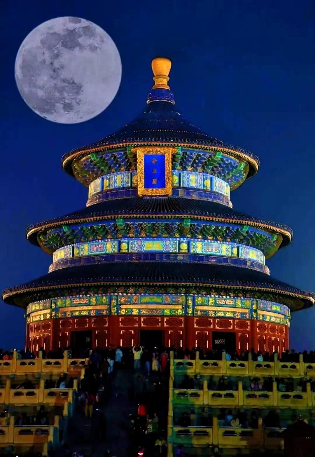 你敢信吗？最近一群美国富豪逛完天坛，直接给看傻了。他们离开没多久，天坛的全