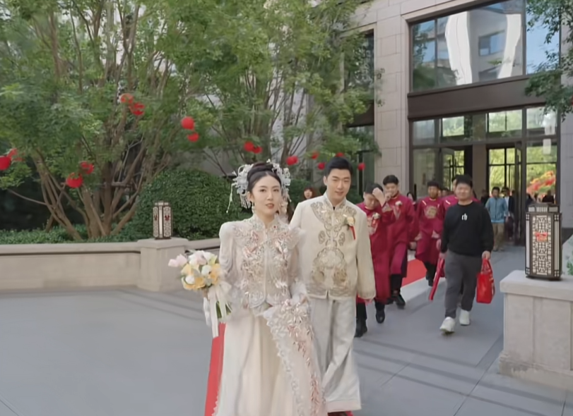 妈妈你放心吧，我是嫁过去当老大的
