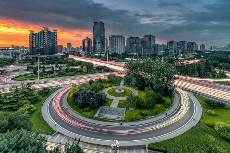 大家听闻过北京5.5环吗？为何说北京5.5环是北京最亟待修建的道路呢？北京5