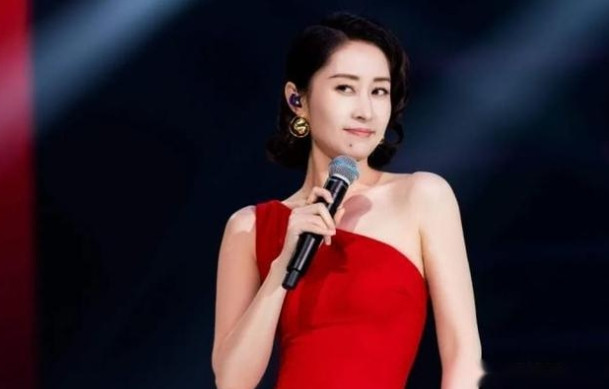 2013年，刘敏涛向富豪老公提出离婚，没想到老公哈哈大笑:“就你这样还想离婚？如