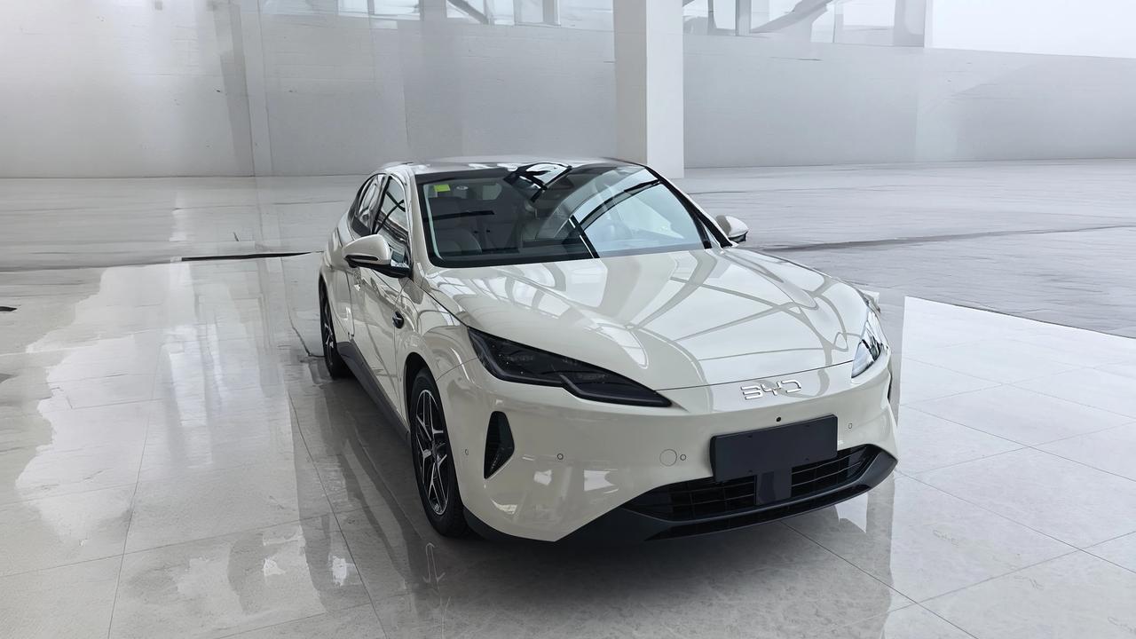 聊一聊2027款海豹06EV：豹6。我个人比较倾向选630尊享版。想要长