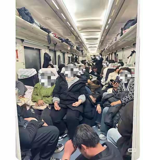 春运提前了？这么多人结果是考公的据说有24万人涌进天津公务员那么香吗好