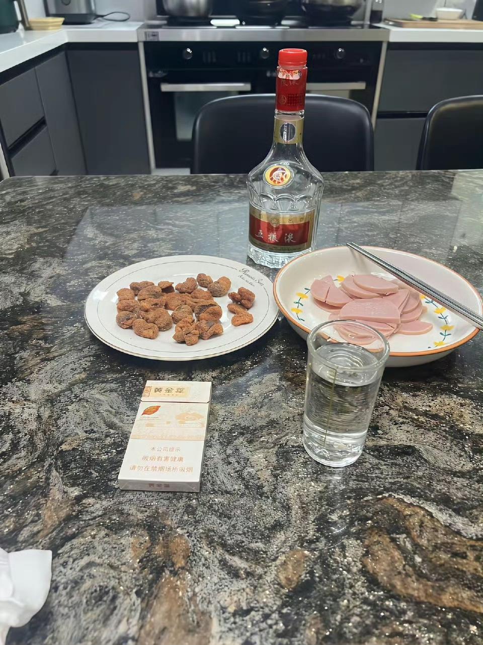 请问这是叫生活，还是叫活着？