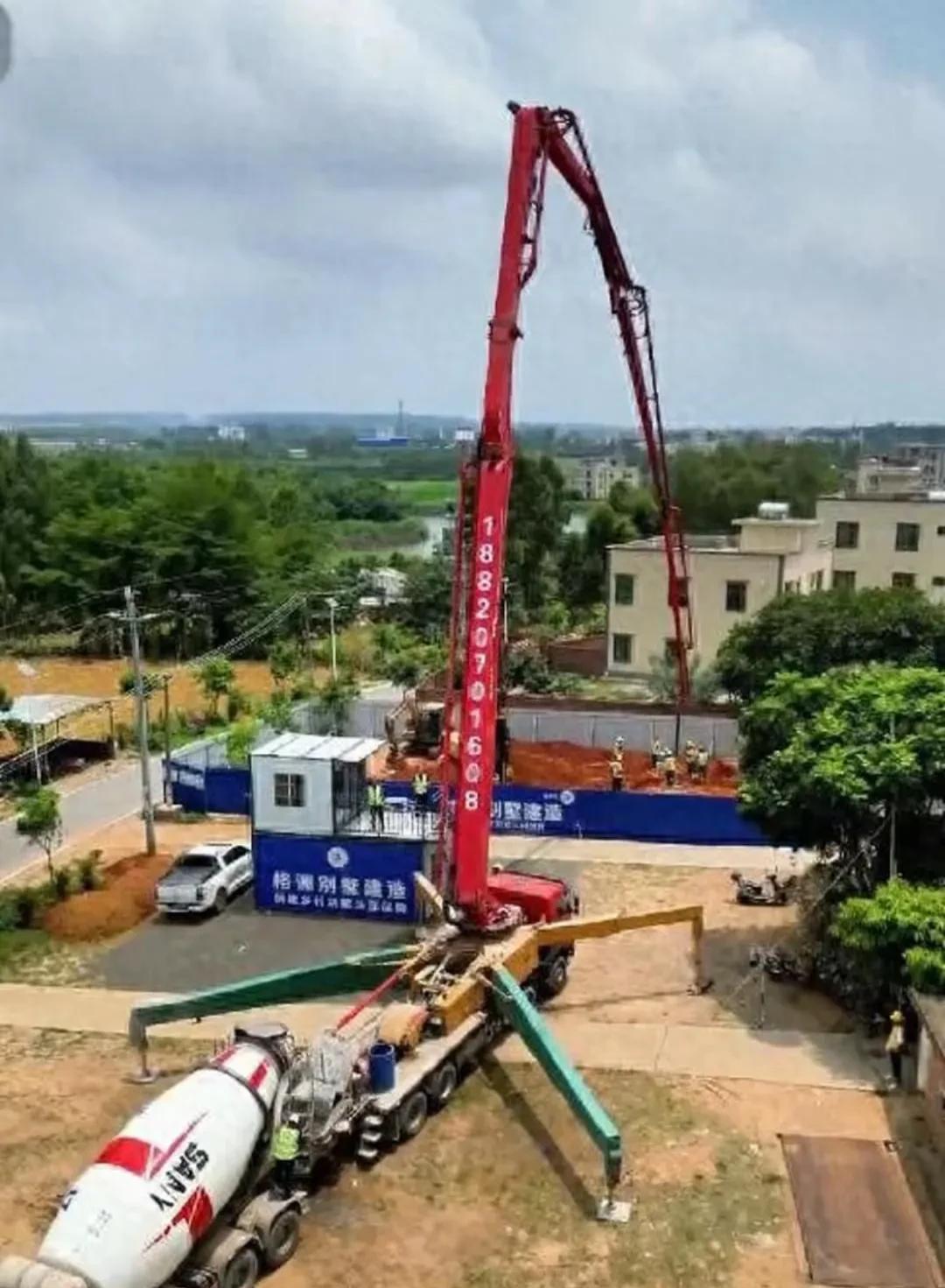 全红婵家建房这事儿，本是件喜事，没想到却碰上了大麻烦。房子建到一半，竟然停工了