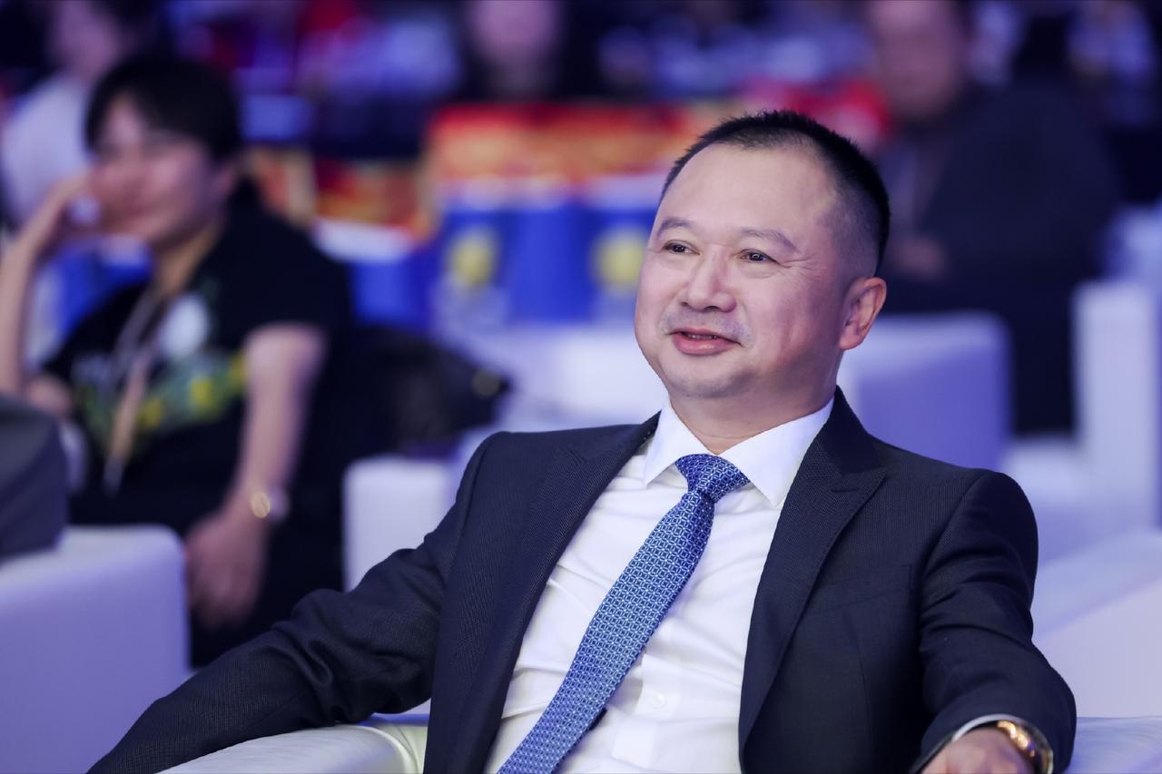 罗永浩：要不然就今天公布录音？[抠鼻]12月19日，华与华董事长华杉发文，今