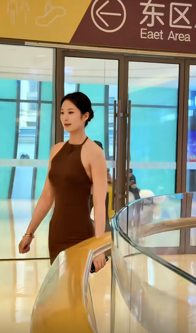 看得出来，她是个很高傲的人